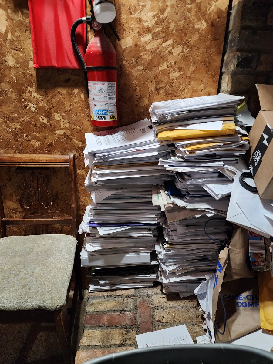 MoundsViewMayor's tweet image. I'm running out of space for council paperwork.