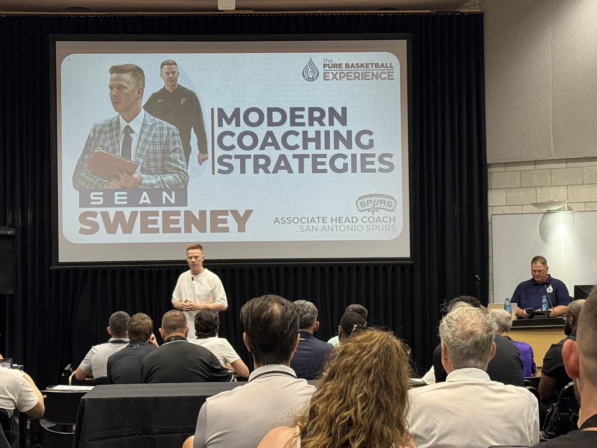 CoachSamDawg's tweet image. Off the road recruiting into the classroom. Looking forward to learning more in this evolving game of basketball @PureSweatEvents