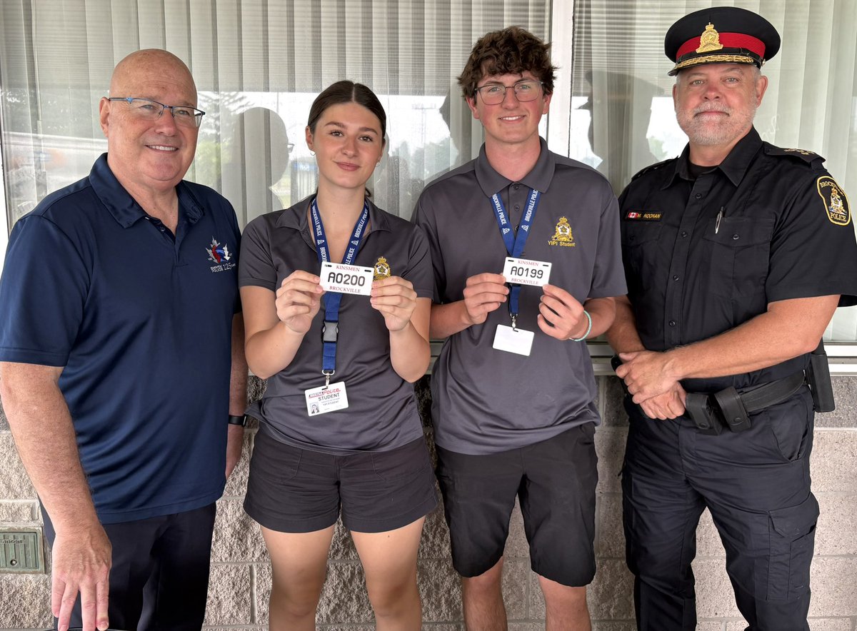 SteveClarkPC's tweet image. Had the pleasure to meet this year’s Brockville Police Service Youth in Policing Initiative (YIPI) participants, Vanessa & Hayden, when I was at the station today for a meeting with Chief Noonan.
They were running a free bicycle licence program. Keep an eye out for these two…