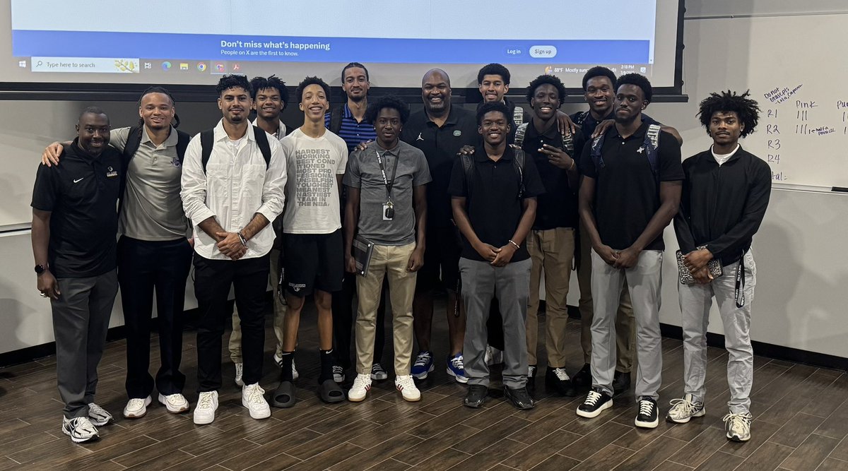 Coachhammett's tweet image. The Last 4 Weeks We’ve Been Here At Paul Quinn College Building A Culture. Our Guys Are Being Challenged On The Court And In The Classroom. The Chemistry &amp;amp; Togetherness I’ve Witnessed So Far Has Me Excited For The Fall

We Are Building Something Special Here In Dallas. #PQCHoops