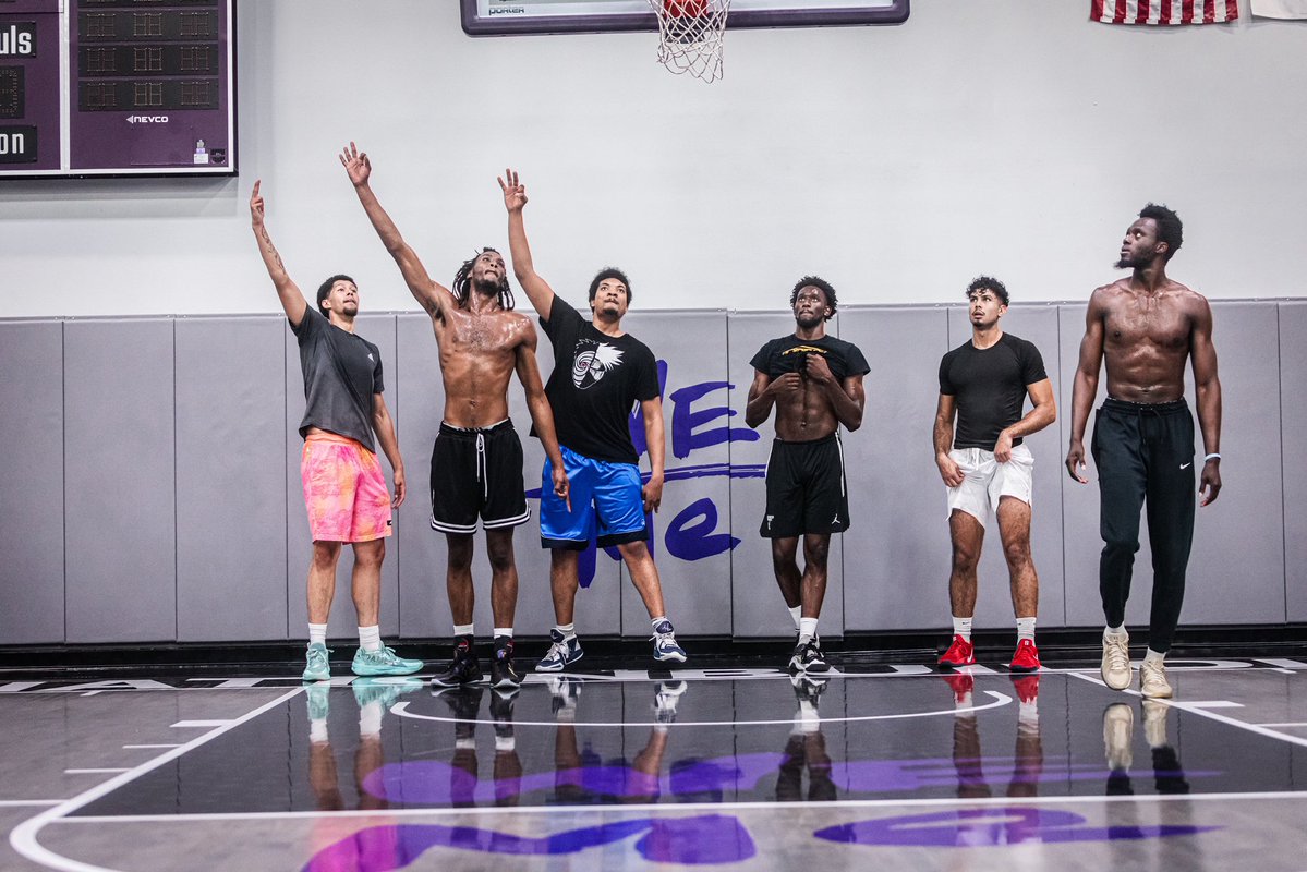 Coachhammett's tweet image. The Last 4 Weeks We’ve Been Here At Paul Quinn College Building A Culture. Our Guys Are Being Challenged On The Court And In The Classroom. The Chemistry &amp;amp; Togetherness I’ve Witnessed So Far Has Me Excited For The Fall

We Are Building Something Special Here In Dallas. #PQCHoops