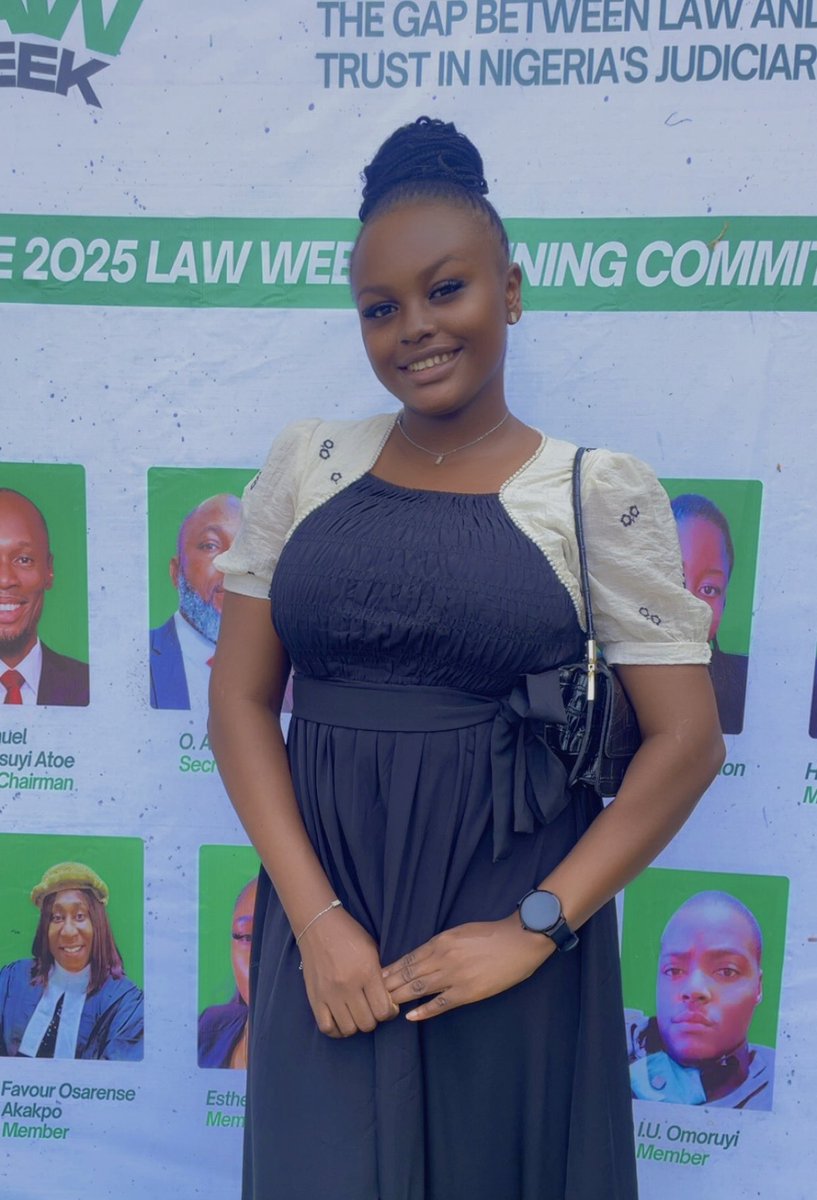YourMemeLawyer's tweet image. I took some pictures today🤭🥰
#LawWeek 🥰