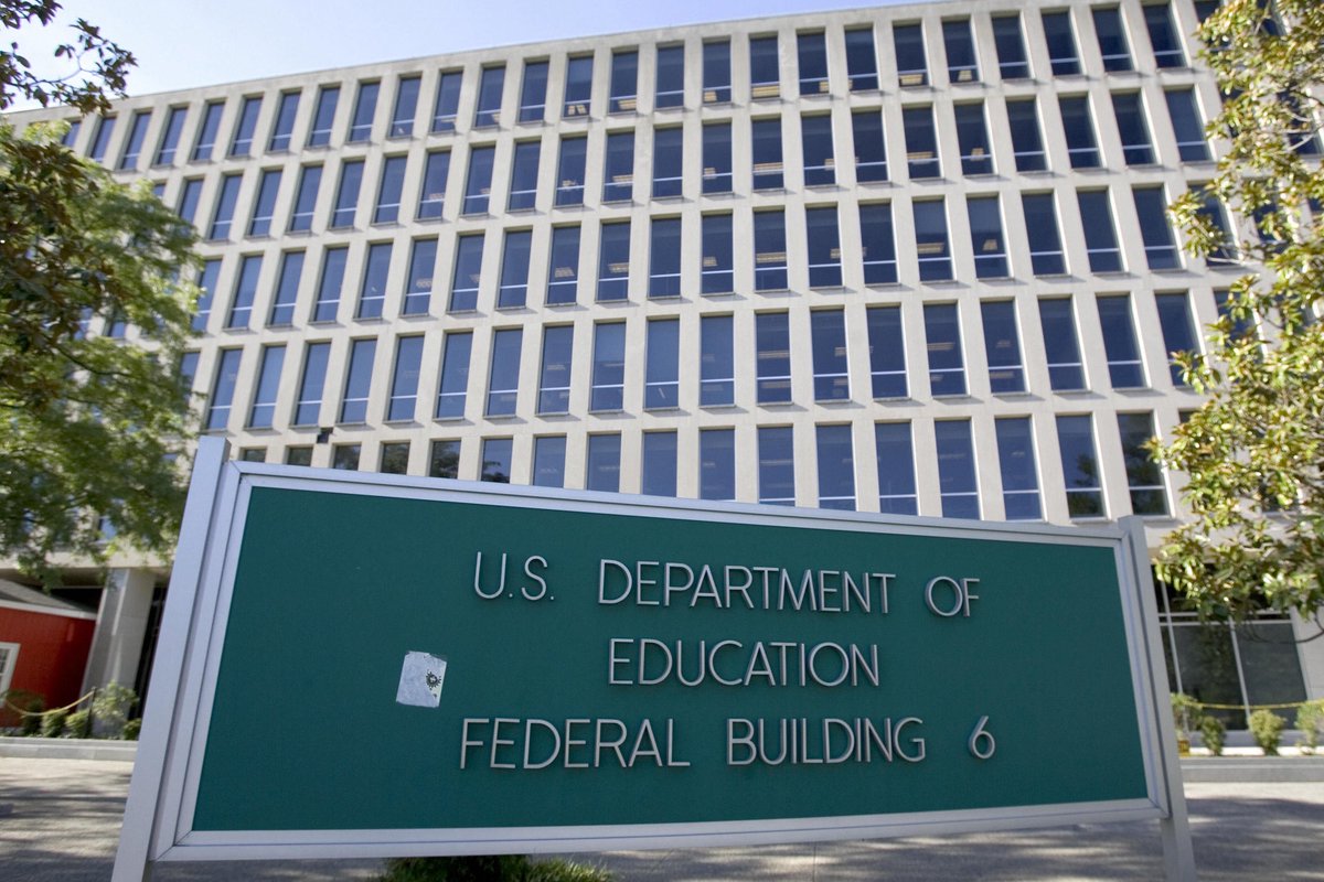 🚨 BREAKING: SUPREME COURT SIDES WITH TRUMP — gives green light to continue MASSIVE purge at the Department of Education

Nearly 1.4K employees will now be laid off, with more DRASTIC cuts on the way.

MASSIVE LOSS for left wing activists — HUGE WIN for children! 🔥

End DoE!