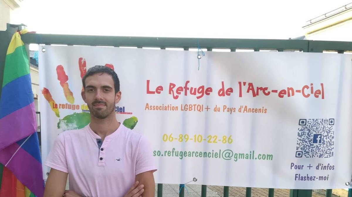 🇫🇷🏳️‍🌈 #Urgente | Detenido uno de los líderes del movimiento LGTBI+ en Francia como cabecilla de una red pedófila que violaba niños de a penas 4 años. 

Las autoridades francesas han detenido a Pierre‑Alain Cottineau, de 32 años, un asistente social y activista de izquierdas y del