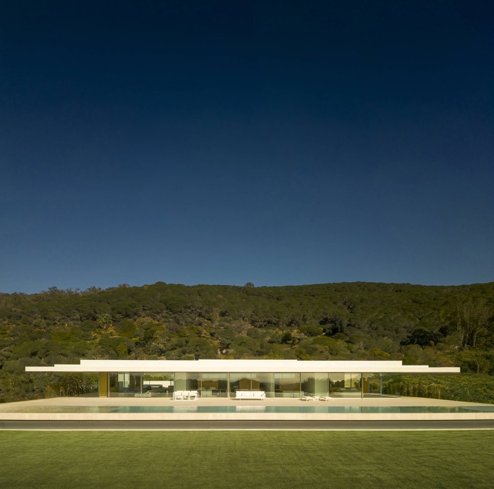 guiomargdp's tweet image. esta maravilla está aquí cerca, en Cádiz, en Sotogrande 

fransilvestrearquitectos.com