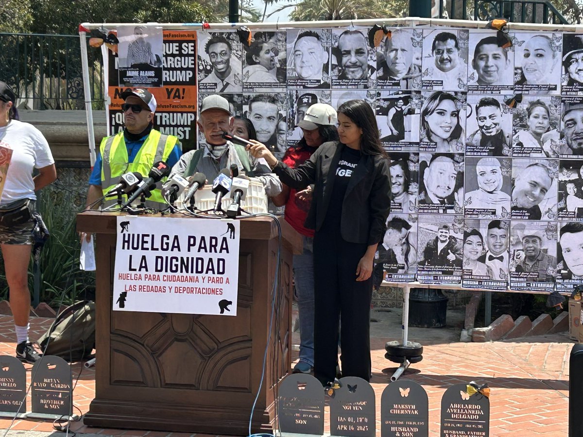 ECampbell360's tweet image. Happening Now: Farm workers in California call for a strike to begin July 16th in response to continued ICE operations in the state.
@NidiaCavazosTV has more coming up on @CBSNews