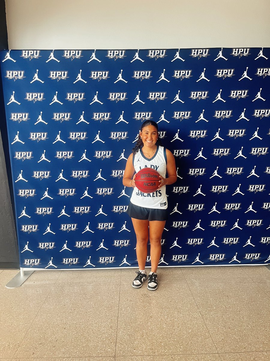 Julissa Vargas (@vargas_julissa_) on Twitter photo Thank you Coach Gee for the unofficial visit. Had a great time speaking with you and learning more about HPU Women’s Basketball! <a href="/HPUWBasketball/">HPU Women's Basketball</a> <a href="/Surge2026/">NB S.U.R.G.E.</a> <a href="/SV_LadyRangers/">Smithson Valley Girls Basketball</a> Thank you Coach Gee for the unofficial visit. Had a great time speaking with you and learning more about HPU Women’s Basketball! <a href="/HPUWBasketball/">HPU Women's Basketball</a> <a href="/Surge2026/">NB S.U.R.G.E.</a> <a href="/SV_LadyRangers/">Smithson Valley Girls Basketball</a>
