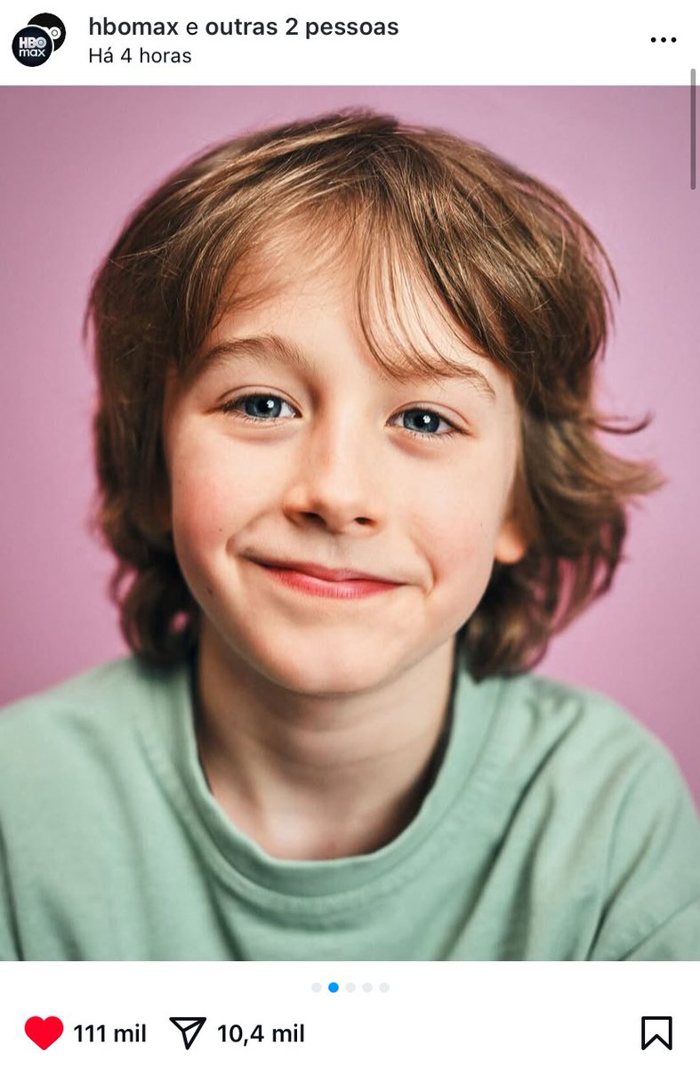 Gente, esses meninos de harry potter vão ser tão galãs tô passada com a beleza dessas crianças 
Pequeno neville😭😭😭😭 ansiosa pra ver os gêmeos