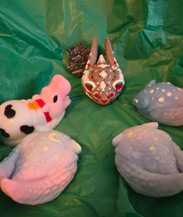 Butterscotch (@may_ello) on Twitter photo Not a toy but some squishies! Gnats are from <a href="/XenocatArtifact/">💚XenoCatArtifacts🔜Denfur/Megaplex💚</a> and Delta from <a href="/AlchemistEchid/">✨Alchemist Echidna✨</a> Not a toy but some squishies! Gnats are from <a href="/XenocatArtifact/">💚XenoCatArtifacts🔜Denfur/Megaplex💚</a> and Delta from <a href="/AlchemistEchid/">✨Alchemist Echidna✨</a>