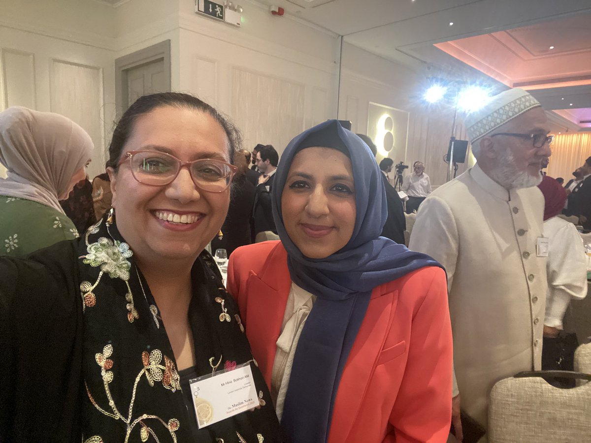 HinaBokhariLD's tweet photo. Fantastic to be at @TheMuslimNews awards #InspiringMuslims
Wonderful to have @WillForster represent @EdwardJDavey who sent a special message to guests.
Thrilled my friend @ZaraM01 was a winner this evening. Congratulations to all the winners and nominees. https://t.co/63aA0UhD4i