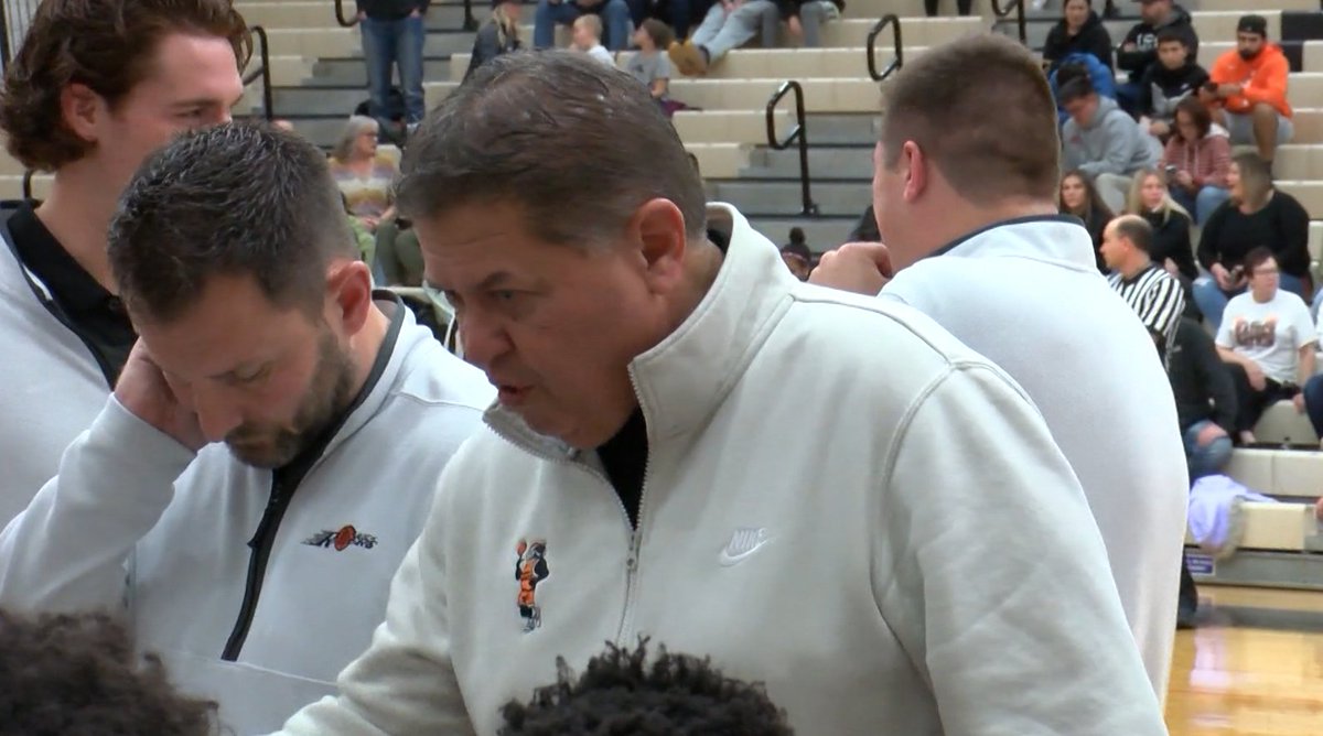 KCAU 9 SportsZone (@sportszonekcau9) on Twitter photo REMARKABLE RAS!
Longtime <a href="/SCEastHoops/">Sioux City East Basketball</a> head coach Ras Vanderloo has announced his retirement after 14 seasons as the head coach of the Black Raiders program. <a href="/IHSAA/">IHSAA</a> 
WATCH HERE šā¬ļø
siouxlandproud.com/sports/ras-van⦠REMARKABLE RAS!
Longtime <a href="/SCEastHoops/">Sioux City East Basketball</a> head coach Ras Vanderloo has announced his retirement after 14 seasons as the head coach of the Black Raiders program. <a href="/IHSAA/">IHSAA</a> 
WATCH HERE šā¬ļø
siouxlandproud.com/sports/ras-vanā¦