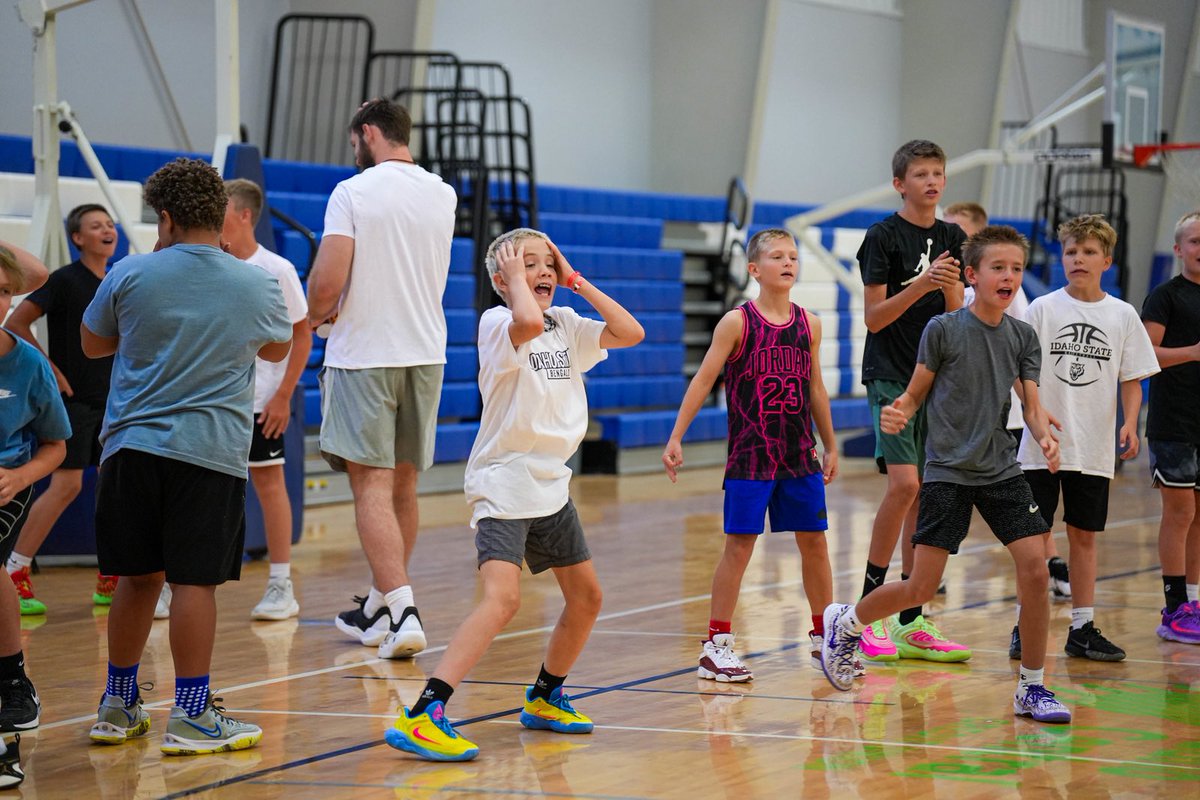 IdahoStateMBB's tweet image. Scenes from day 1 of our Youth Camp 🤩
#SawWood // #RoarBengalsRoar