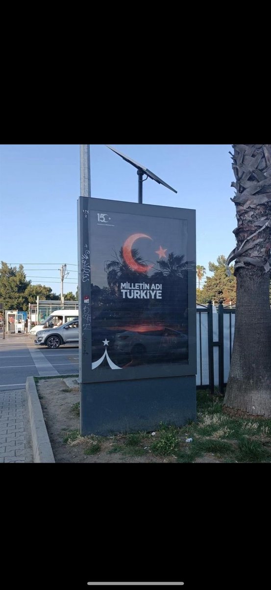 “Milletin adı Türkiye.”
Bu, tarihimize, kimliğimize ve milli varlığımıza yönelik ciddi bir tahrifattır.

🚩Türkiye, bir devletin, bir coğrafyanın adıdır.
🚩Milletin adı, bu vatanı kuran, yaşatan, uğruna kan döken Türk milletidir!

Bir milletin adı coğrafyayla değil, köküyle,