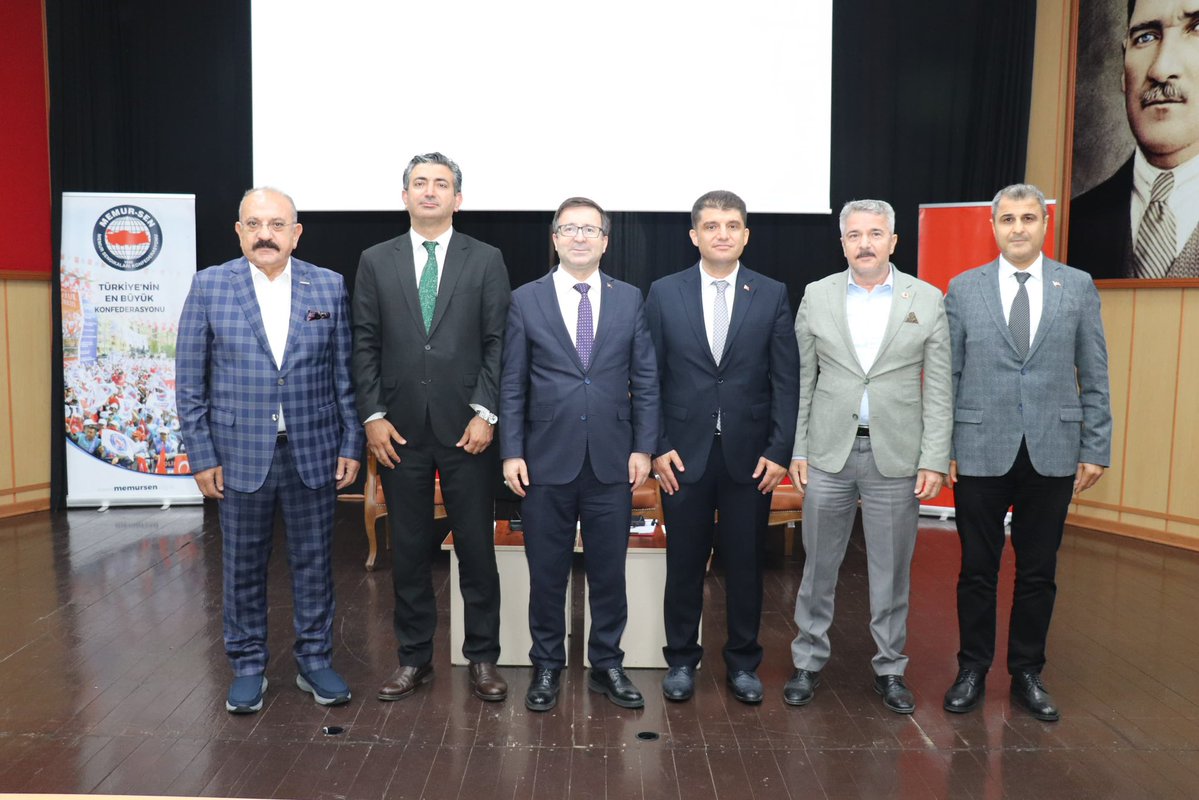 _MehmetOzkan's tweet image. #Mersin'de @bmsmersin tarafından organize edilen #15Temmuz panelinde @HusamettinAslan ile beraber konuştuk.
#Mersin protokolünün katılımı yanında dinleyicilerin ilgisi çok yüksekti. #15Temmuz ruhunu anlamak ve anlatmak yeni dönemde çok daha önemli hale geldi.
