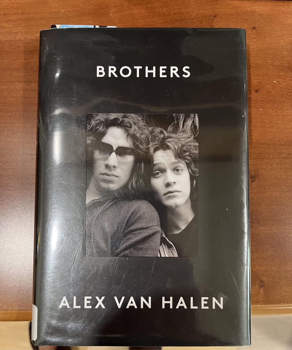 Dave_Vieira's tweet image. If you love the music of the 70’s and grew up around that time then you will enjoy this book -
Brothers - Alex Van Halen 📖
He writes of his love of his brother Ed and his dad and their love of music 🎶 and feeling of LIVE concerts ! #VanHalen #books #reading #livemusic