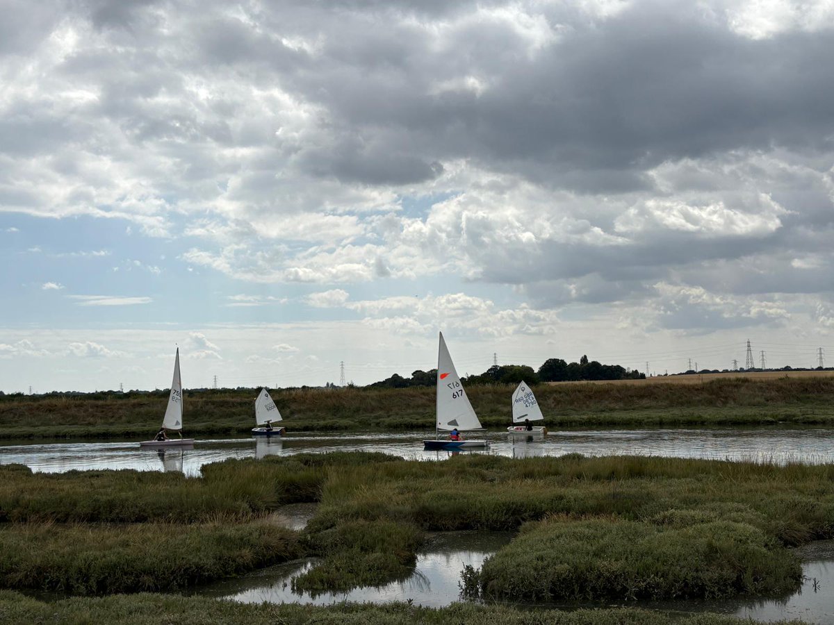 Eyott Sailing Club tweet media