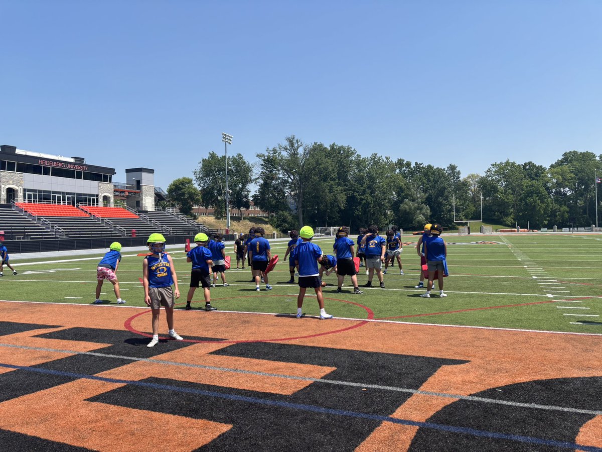 woogeneralsfb's tweet image. Work Wins!!!! Day 1⚔️🔵
Weight Room Lift: ✅
Lunch: ✅
Practice: ✅
Team Meeting (Offense):
Dinner:
Team 7on7 (Intersquad):
Culture Talk/Free Time: