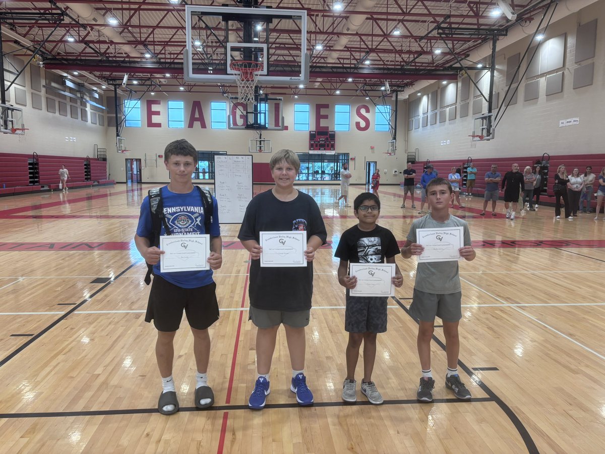 First competition of the week was 1 on 1! These four were unstoppable! Congrats to Ben, George, Nihan, and Braden!