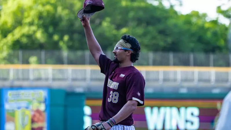 BarstoolTXST's tweet image. With the 218th pick in the MLB Draft the Kansas City Royals have taken Texas State arm @bryson_dudley38 ‼️
