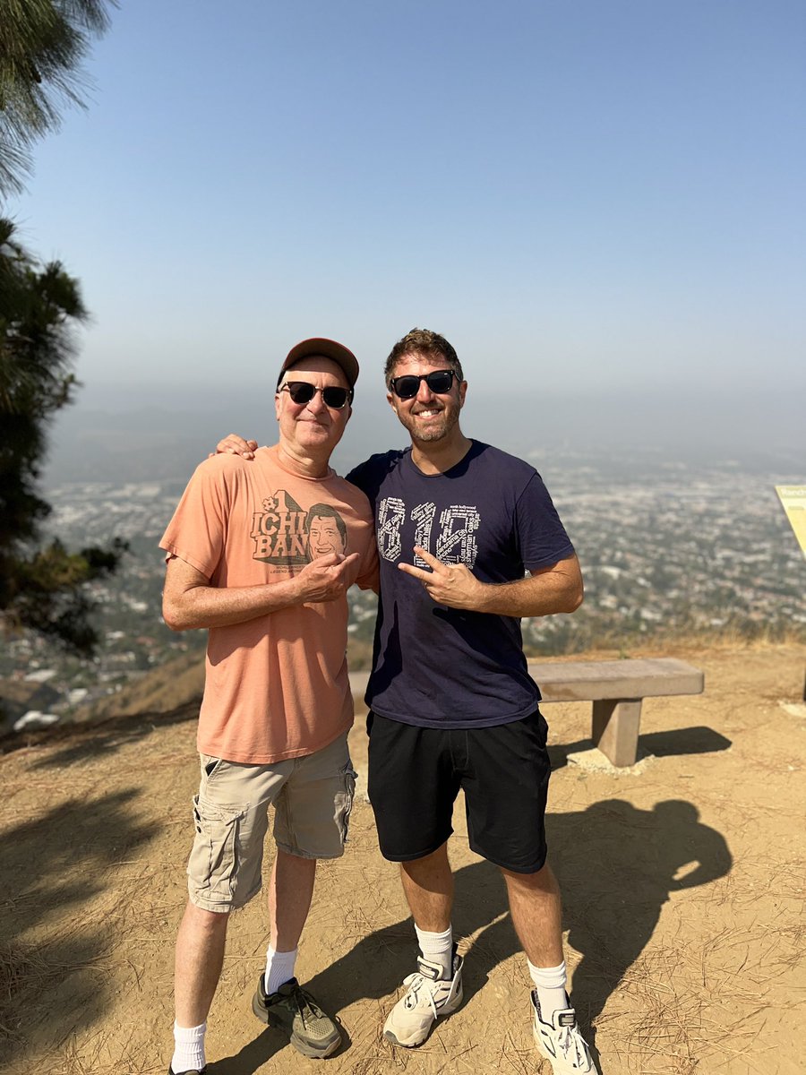 LaInaMinute's tweet photo. I was fortunate enough to get to hang out (and hike!) with one of my favorite authors, @la_dorkout (Paul Haddad) this morning. 

And he even signed two of his books that really influenced LAIAM - Inventing Paradise &amp; Freewaytopia!!!

Incredible start to the week🙏 https://t.co/kB126BzDe7