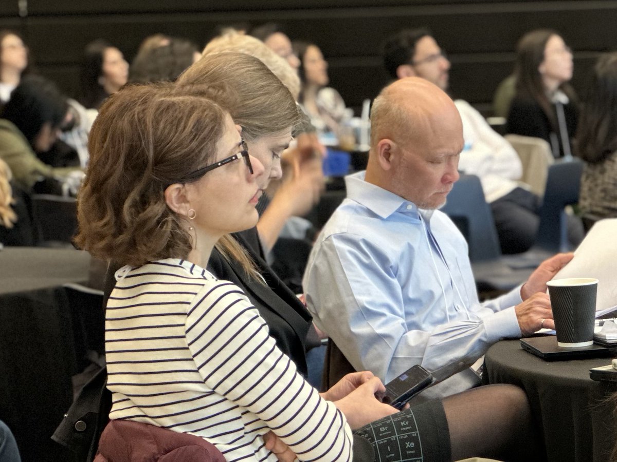 Sandra Rotman Centre for Health Sector Strategy (@sandrarotmanctr) on Twitter photo At the 8th Annual Rotman Research Roundtable, Nicole Yada explored how Canadian hospitals use dashboards—and why many still lag in adoption.
Hosted by <a href="/SandraRotmanCtr/">Sandra Rotman Centre for Health Sector Strategy</a> & <a href="/mdal_rotman/">Management Data and Analytics Lab</a>
Watch: rotman.utoronto.ca/faculty-and-re…
#RotmanRoundtable #HealthIT #DataDrivenCare At the 8th Annual Rotman Research Roundtable, Nicole Yada explored how Canadian hospitals use dashboards—and why many still lag in adoption.
Hosted by <a href="/SandraRotmanCtr/">Sandra Rotman Centre for Health Sector Strategy</a> & <a href="/mdal_rotman/">Management Data and Analytics Lab</a>
Watch: rotman.utoronto.ca/faculty-and-re…
#RotmanRoundtable #HealthIT #DataDrivenCare