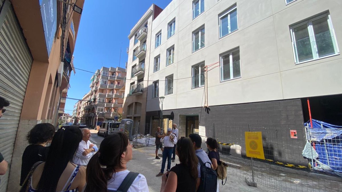 Hector Simon Moreno (@hectorsm_urv) on Twitter photo Jornada de visitas de la Cátedra UNESCO de Vivienda. Cooperativas de #viviendas senior y propiedad horizontal, edificios construidos con materiales prefabricados, y el Plan Integral de la Parte Baja de Tarragona, algunos de los temas tratados. <a href="/housingchairurv/">Cátedra UNESCO de Vivienda</a> <a href="/cienciaURV/">ComCiència URV</a> Jornada de visitas de la Cátedra UNESCO de Vivienda. Cooperativas de #viviendas senior y propiedad horizontal, edificios construidos con materiales prefabricados, y el Plan Integral de la Parte Baja de Tarragona, algunos de los temas tratados. <a href="/housingchairurv/">Cátedra UNESCO de Vivienda</a> <a href="/cienciaURV/">ComCiència URV</a>