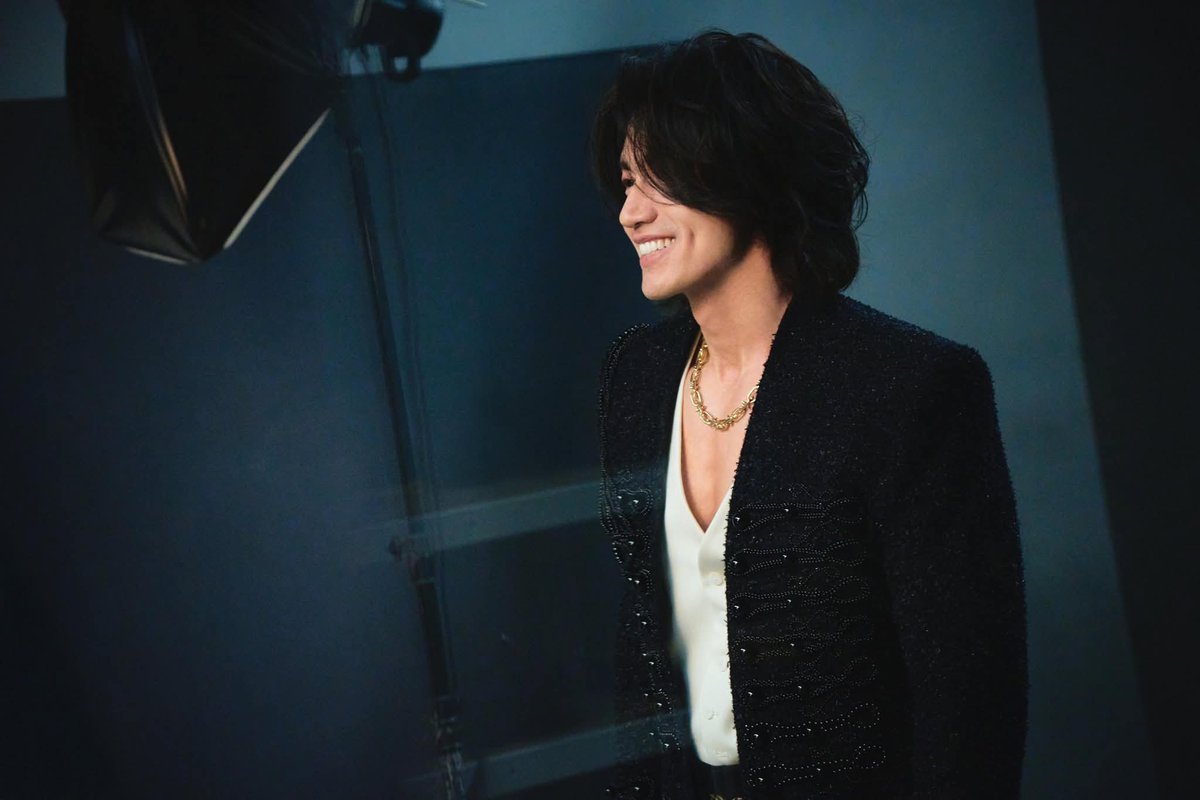 happiness looks so good on him (oh that iconic dimple!)

#JerryYan