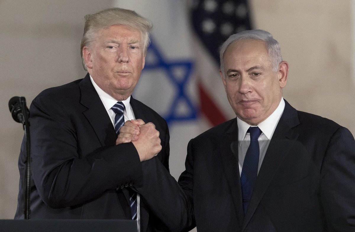 OpenSecretsZA's tweet image. two toxic (genocidal) besties catching up. Netanyahu has nominated the US' top bigot in charge for the Nobel Peace Prize. This would be astounding but the Prize has routinely gone to other dubious characters like De Klerk, Obama and Henry Kissinger.
thedailybeast.com/trumps-fawning…