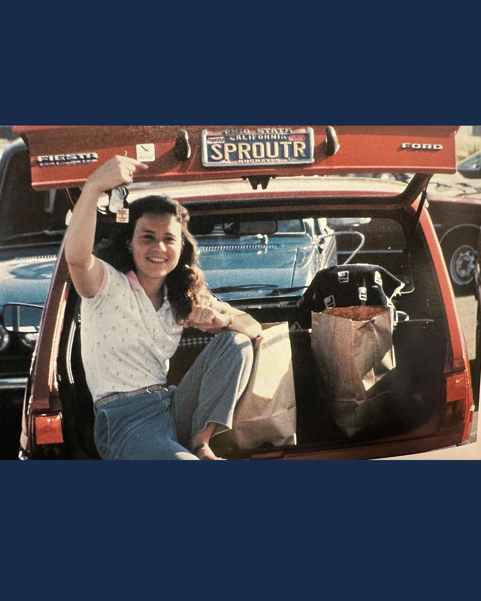 UCSDMedSchool's tweet image. Throwing it back to the 80s on campus. 😎🩺
📸 UC San Diego School of Medicine Yearbooks, @UCSDAlumni