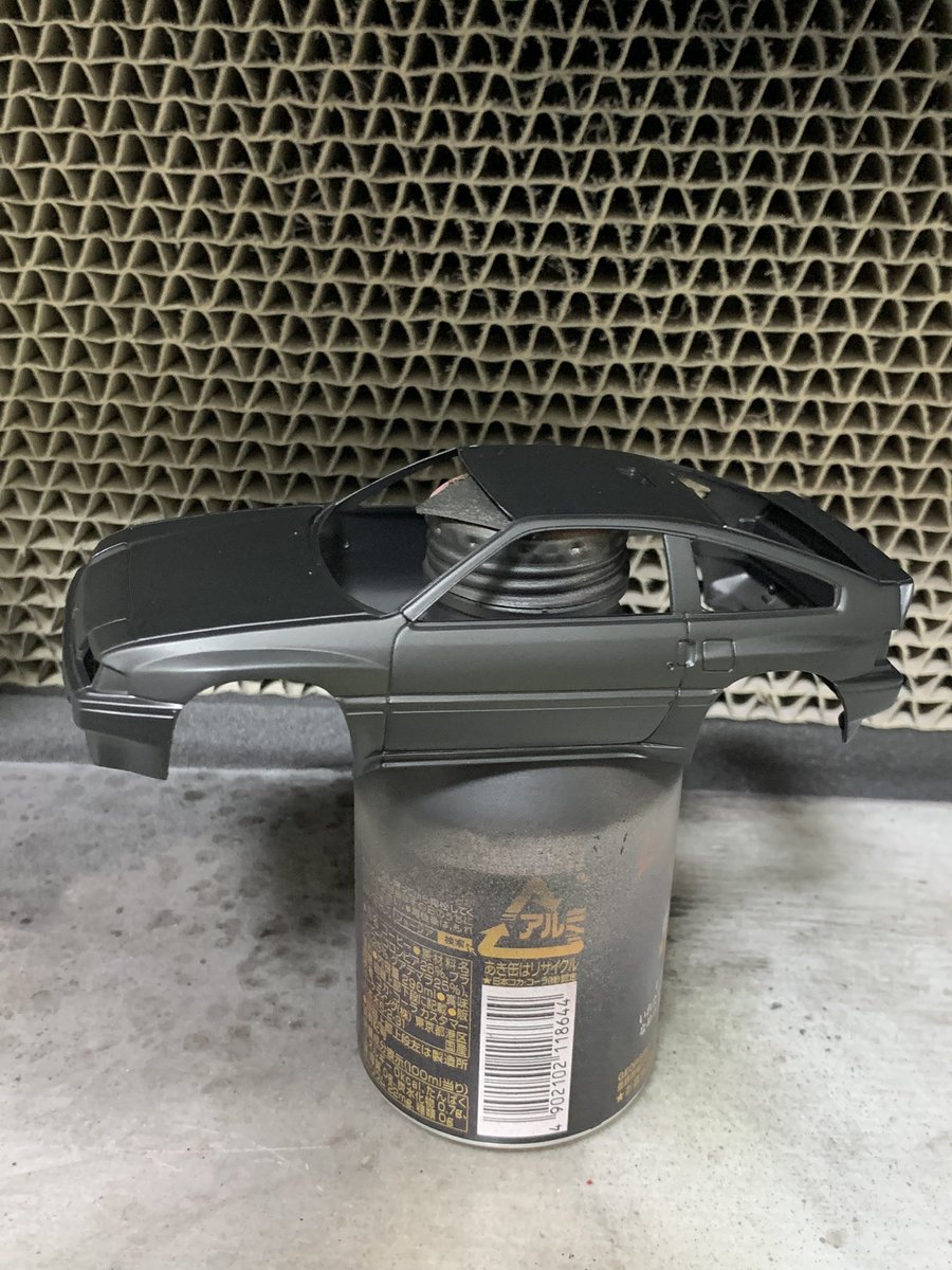 Hiro_M4A1's tweet image. タミヤ 無限CR-X PRO

日曜のうちに捨てサフ吹いておいたので一皮剥いてスジ彫りのつもりが、寝落ちって、今起きました😅
風呂入って寝ます。
今夜は進捗無しです🤪

#プラモ
#カーモデル
#carmodel
