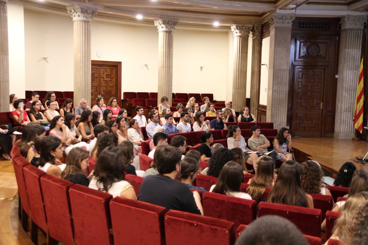 Atenció Primària i a la Comunitat de l'ICS (@primariaicscat) on Twitter photo <a href="/salutcat/">Salut</a> <a href="/icscat/">ICS. Generalitat</a> <a href="/vercingetorix1/">Ricard Riel</a> <a href="/cristicarbo/">cristina carbonell</a> <a href="/juditperti/">Judit Pertíñez</a> <a href="/e_marting/">E.MartinG 🎗</a> <a href="/mireiaboixadera/">Mireia Boixadera Vendrell</a> <a href="/Mjpardo5/">MªJose Pardo</a> <a href="/martacarrasco14/">Marta Carrasco</a> <a href="/YosebaCanovas/">Yoseba Cánovas</a> <a href="/r_mourelle/">Roberto</a> <a href="/jlval2310/">JL del Val</a> <a href="/Stroncio7/">Gemma Torrell</a> 📢 La conferència inaugural de la 16a Jornada de Recerca per a #ResidentsAPBCN, a càrrec de la metgessa de família i comunitària Anna M. Rodríguez, ha versat sobre la salut planetària emergència climàtica i el repte que suposo per a l’atenció primària. <a href="/salutcat/">Salut</a> <a href="/icscat/">ICS. Generalitat</a> <a href="/vercingetorix1/">Ricard Riel</a> <a href="/cristicarbo/">cristina carbonell</a> <a href="/juditperti/">Judit Pertíñez</a> <a href="/e_marting/">E.MartinG 🎗</a> <a href="/mireiaboixadera/">Mireia Boixadera Vendrell</a> <a href="/Mjpardo5/">MªJose Pardo</a> <a href="/martacarrasco14/">Marta Carrasco</a> <a href="/YosebaCanovas/">Yoseba Cánovas</a> <a href="/r_mourelle/">Roberto</a> <a href="/jlval2310/">JL del Val</a> <a href="/Stroncio7/">Gemma Torrell</a> 📢 La conferència inaugural de la 16a Jornada de Recerca per a #ResidentsAPBCN, a càrrec de la metgessa de família i comunitària Anna M. Rodríguez, ha versat sobre la salut planetària emergència climàtica i el repte que suposo per a l’atenció primària.