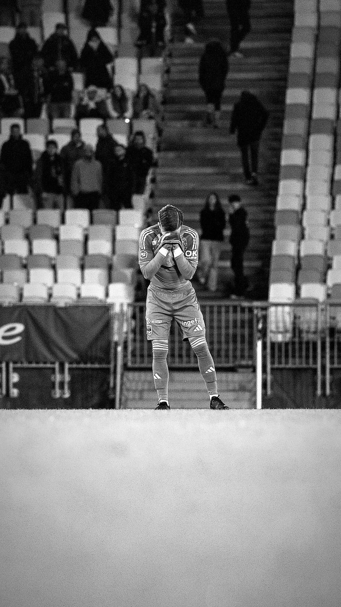 Bordeaux… C’est bien plus qu’un club.
C’est ma ville. C’est mon cœur. C’est ma maison

J’avais 3 ans quand les Girondins remportaient leur sixième championnat de France en 2009.
J’en avais 6 quand ils ont soulevé la Coupe de France en 2013.
À cet âge-là, je rêvais déjà du