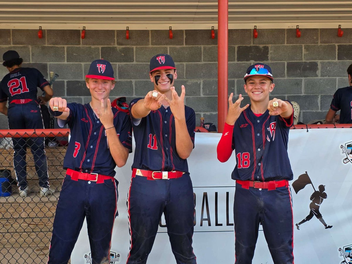 Cole_Parks1's tweet photo. We won the chip, I went 3-5 with a double and two singles.  Next we go to Pittsburgh. @PG_Scouting @PG_Uncommitted https://t.co/6rPhLIDEWJ