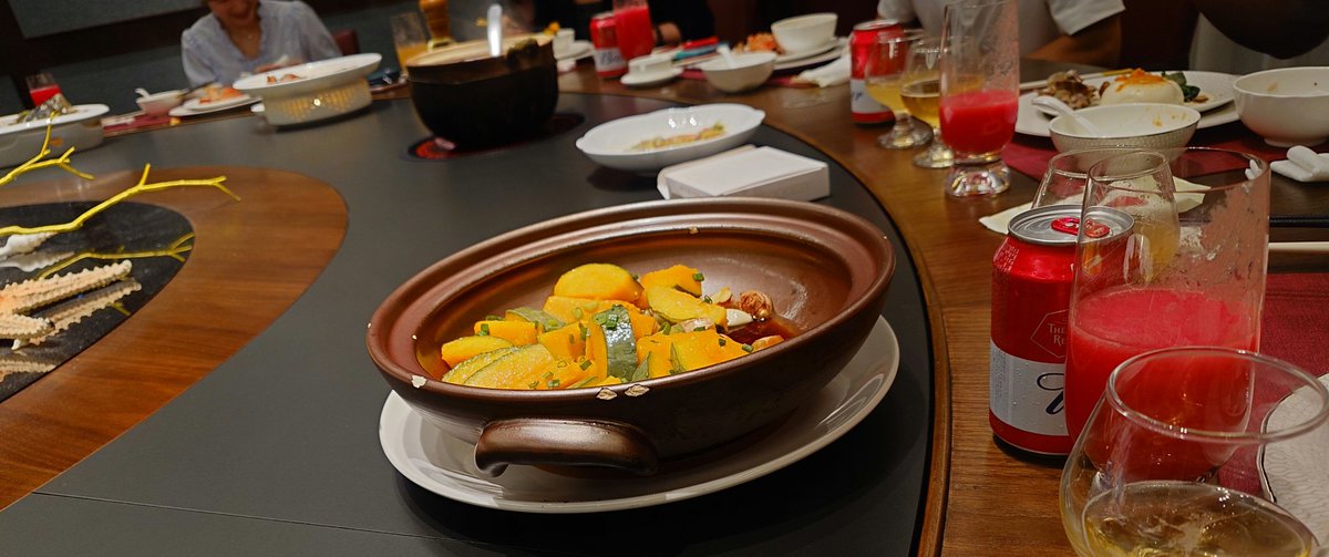 今日のランチは、取引先の社長が高級なお店に連れてきてくれて、美味し料理をご馳走してくれました🤤🤤
大変恐縮です😅お腹いっぱいです🤭