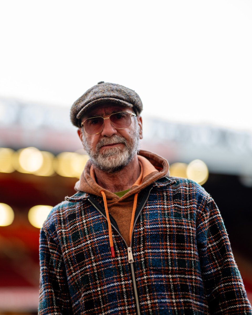 Fonsi Loaiza (@fonsiloaiza) on Twitter photo Eric Cantona: "Para detener el fascismo no te calles, muévete. Se está repitiendo la historia, pero parece que no nos importa, mira cómo crece la extrema derecha..." Eric Cantona: "Para detener el fascismo no te calles, muévete. Se está repitiendo la historia, pero parece que no nos importa, mira cómo crece la extrema derecha..."