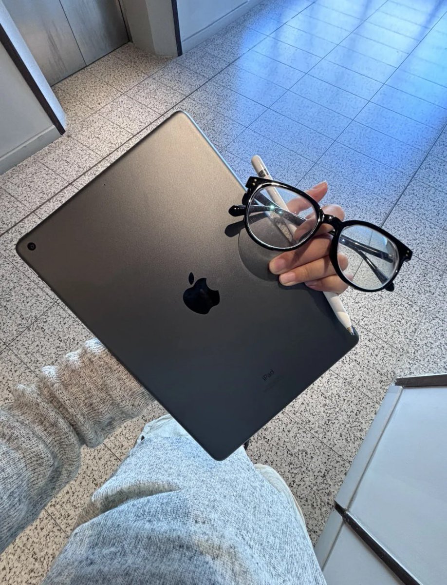 luannna_07's tweet image. Ready to create and conquer🤗❣️#Goodevening #TechEssentials #GoodVibes