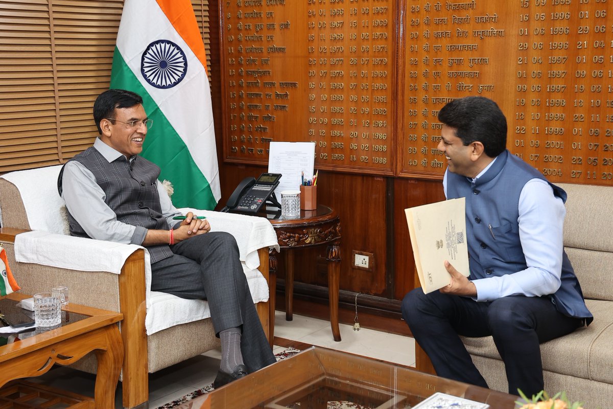 Dr. Chandra Sekhar Pemmasani (@pemmasanionx) on Twitter photo Called on Hon’ble Union Minister for <a href="/LabourMinistry/">Ministry of Labour & Employment, GoI</a> & <a href="/YASMinistry/">YAS Ministry</a>, Dr. <a href="/mansukhmandviya/">Dr Mansukh Mandaviya</a> ji at #ShramShaktiBhawan today.
Requested expedited processing of the sanctioned 100-bed #ESIC Hospital at Guntur & early approval of the proposed Super Speciality ESIC Hospital & Medical Called on Hon’ble Union Minister for <a href="/LabourMinistry/">Ministry of Labour & Employment, GoI</a> & <a href="/YASMinistry/">YAS Ministry</a>, Dr. <a href="/mansukhmandviya/">Dr Mansukh Mandaviya</a> ji at #ShramShaktiBhawan today.
Requested expedited processing of the sanctioned 100-bed #ESIC Hospital at Guntur & early approval of the proposed Super Speciality ESIC Hospital & Medical