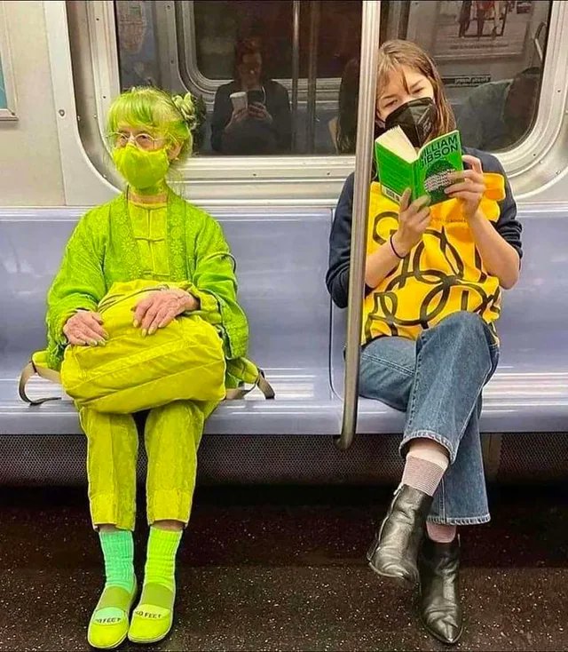 revnaps's tweet image. Every year before @defcon I listen to Neromancer, almost done with this listen though, but saw this in one of my feeds. Neither person is me @GreatDismal