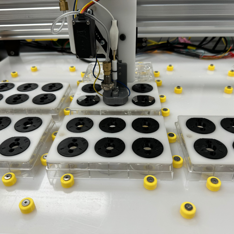 Fischell Institute for Biomedical Devices (@fischellinstumd) on Twitter photo Fischell Foundry Senior Engineer Kevin Aroom and Engineer Ryan Smith collaborated with Po-Yen Chen, an assistant professor <a href="/UMD_CHBE/">Maryland Chemical and Biomolecular Engineering</a> to design and build an automated system that streamlines electrode pair measurements.
fischellinstitute.umd.edu/news/story/fis… Fischell Foundry Senior Engineer Kevin Aroom and Engineer Ryan Smith collaborated with Po-Yen Chen, an assistant professor <a href="/UMD_CHBE/">Maryland Chemical and Biomolecular Engineering</a> to design and build an automated system that streamlines electrode pair measurements.
fischellinstitute.umd.edu/news/story/fis…
