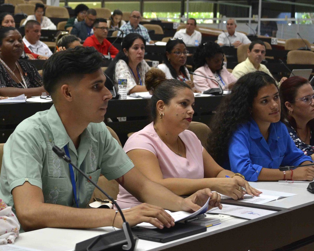 Asamblea Nacional Cuba (@asambleacuba) on Twitter photo En reunión conjunta de las comisiones de Atención a los Órganos Locales del #PoderPopular y de Atención a la Juventud, la Niñez y los Derechos de Igualdad de la Mujer de <a href="/AsambleaCuba/">Asamblea Nacional Cuba</a>🇨🇺 se examinan resultados de comprobación sobre cumplimiento de acciones de políticas sociales En reunión conjunta de las comisiones de Atención a los Órganos Locales del #PoderPopular y de Atención a la Juventud, la Niñez y los Derechos de Igualdad de la Mujer de <a href="/AsambleaCuba/">Asamblea Nacional Cuba</a>🇨🇺 se examinan resultados de comprobación sobre cumplimiento de acciones de políticas sociales