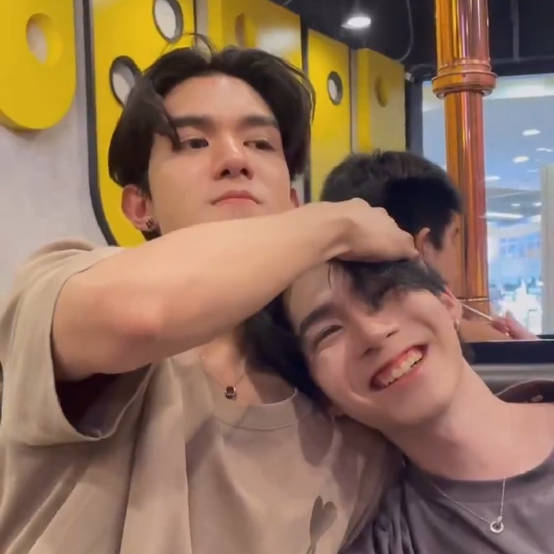 jj went from 😴😐🥱 to 😍😄🥰 real quick 
#jj_rcp #netsiraphop #netjj