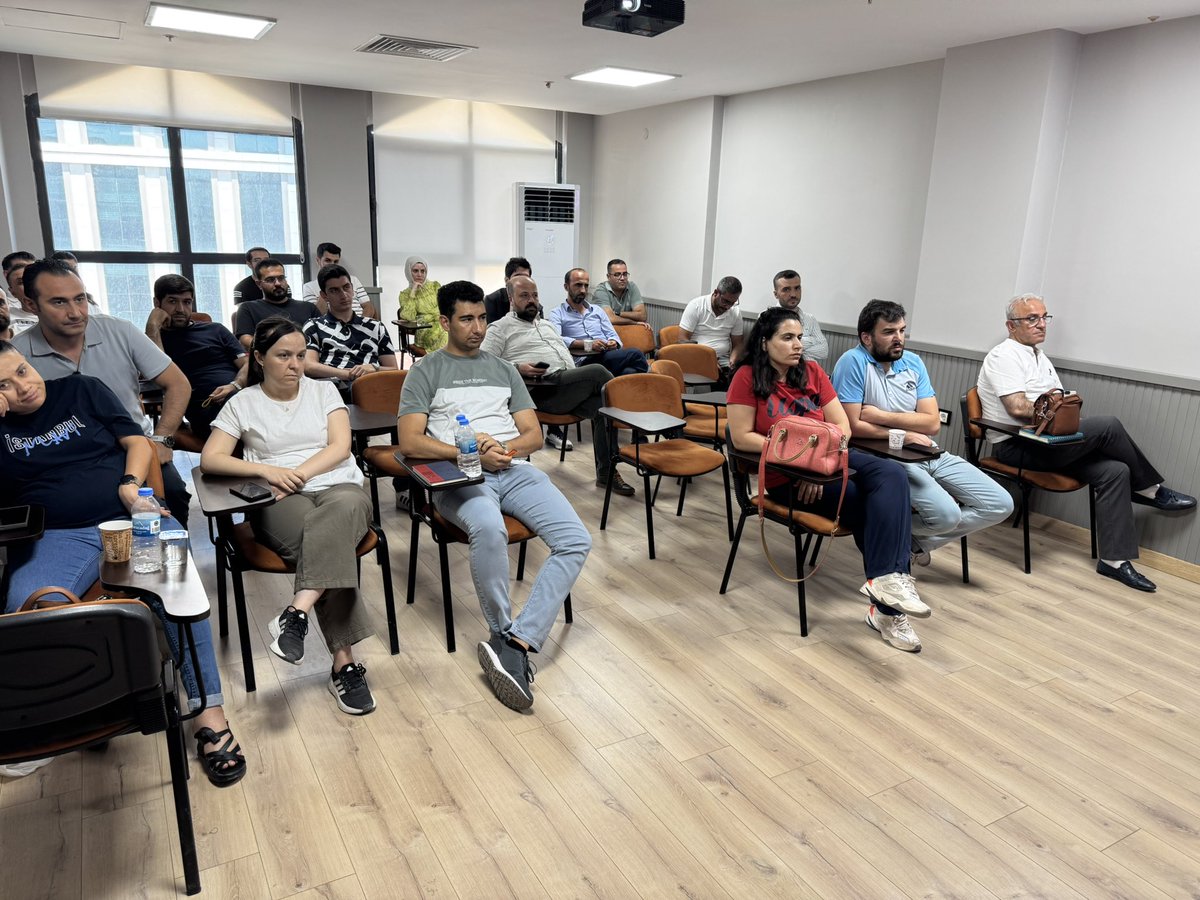 HKMO Şanlıurfa Bölge Temsilciliğimiz tarafından 
1. Grup Temel Bilirkişilik  ve 1. Grup Yenileme Eğitimleri 08-10-11-12-13 Temmuz tarihlerinde başarıyla gerçekleşmiştir.
Eğitimlerimiz Temmuz ve Agustos aylarında devam edecektir.
<a href="/TMMOBHKMO/">HKMO</a>