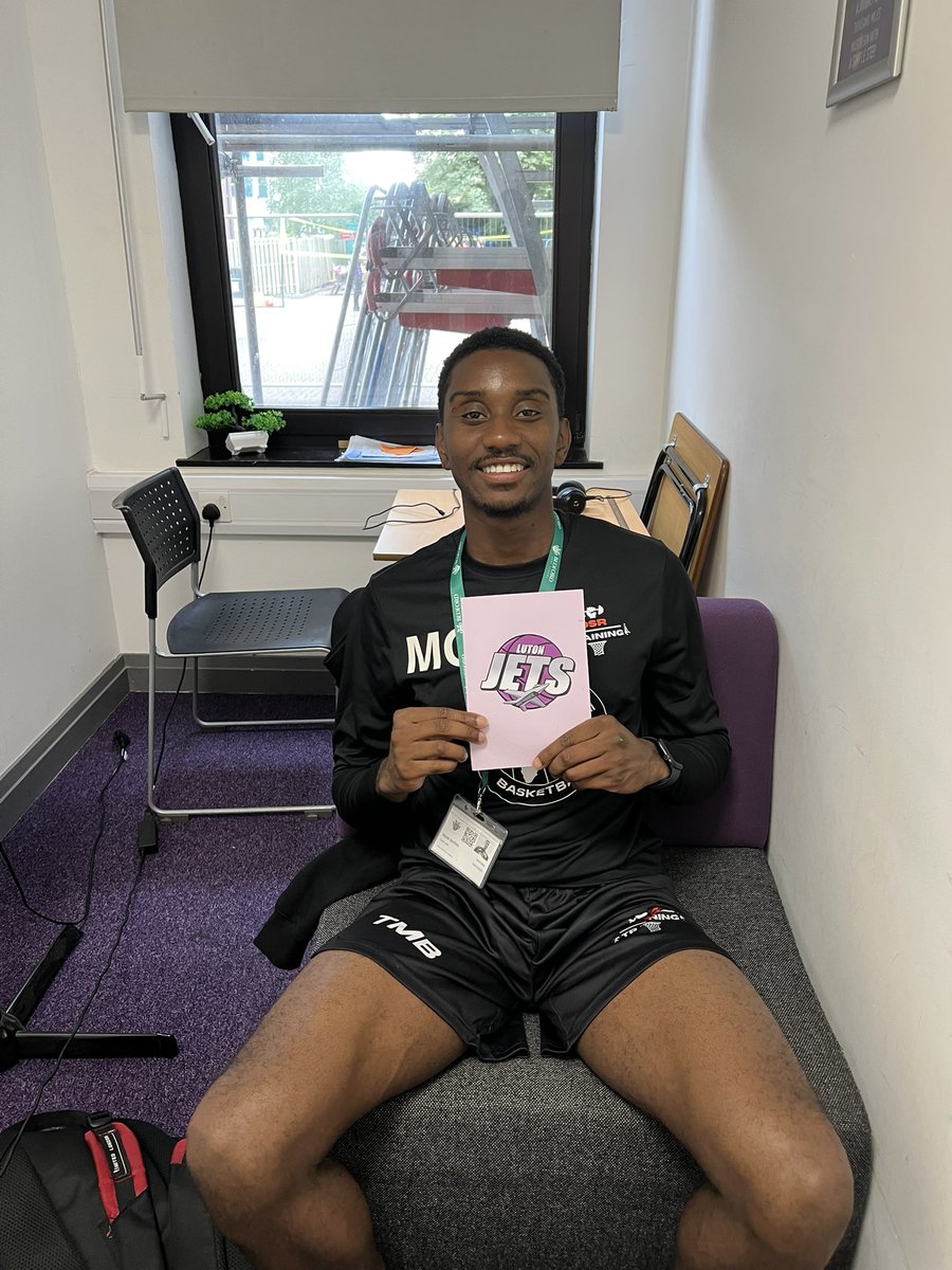 LutonJets's tweet photo. Itโs been an absolute joy mentoring this incredible student from Bedford Free School @advschools Iโm thrilled for your exciting new chapter at @GrangeAcademyPE ๐๐๐
#basketball #bedfordfreeschool #lutonjets https://t.co/7GYmEr9WM9