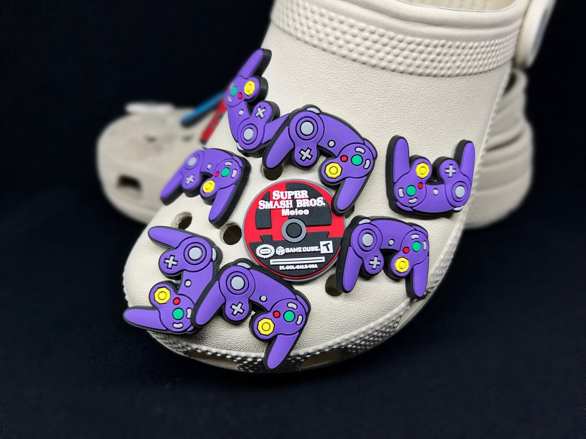 Restock incoming!
But first, a GIVEAWAY 👇🏽