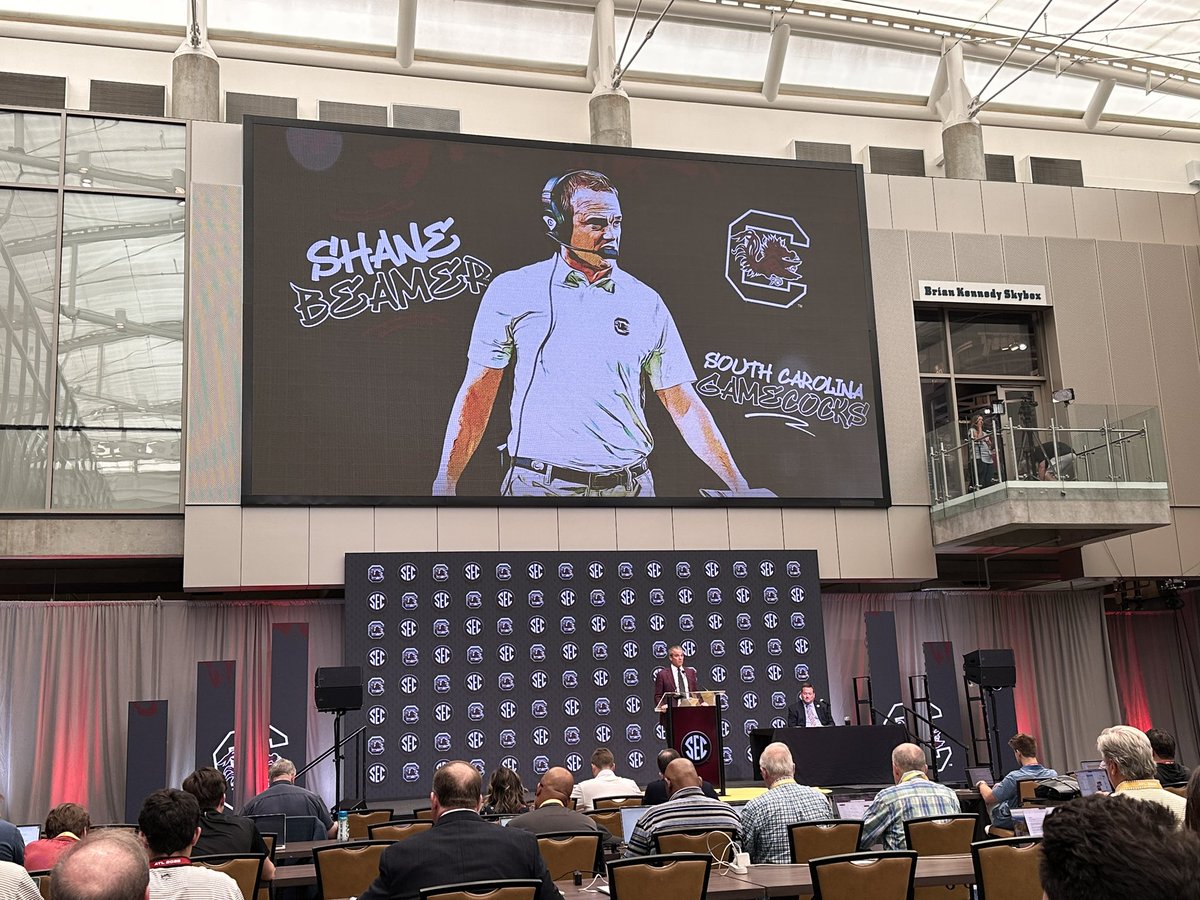 Shane Beamer in the big room