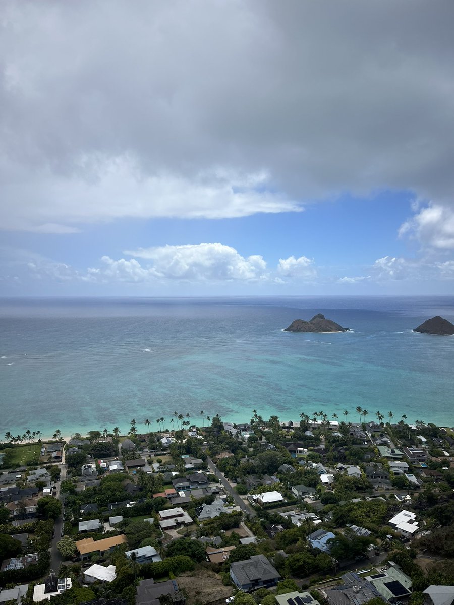 MeghanBobrowsky's tweet image. back from vacation and ready to dive back in! reminder that I cover Meta, social media and AI and you can reach me via signal at meghan.99 :)
ps here are some Hawaii highlights