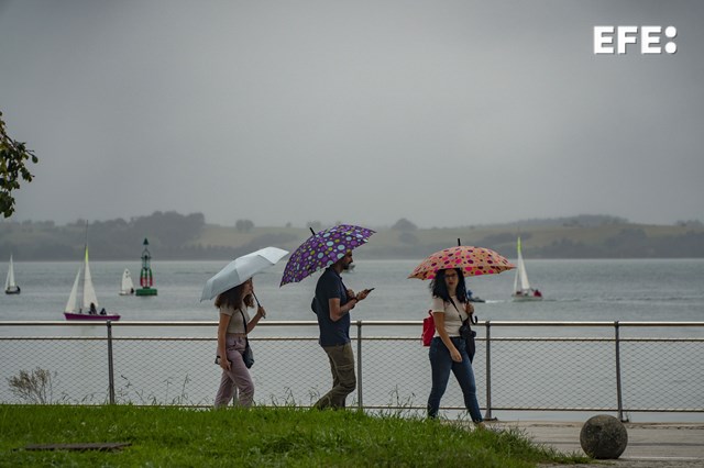 Cielo nuboso el martes en Cantabria, que tiende a poco nuboso, con temperaturas mínimas que bajan y máximas que suben ligeramente.