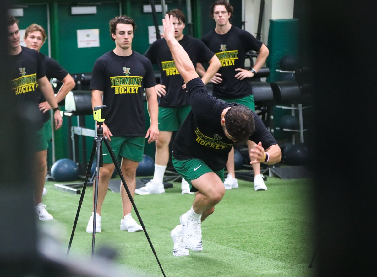 UVMmhockey's tweet image. ๐ง๐ฒ๐๐ ๐๐ฎ๐, sure sign the boys are back!
#802Hockey