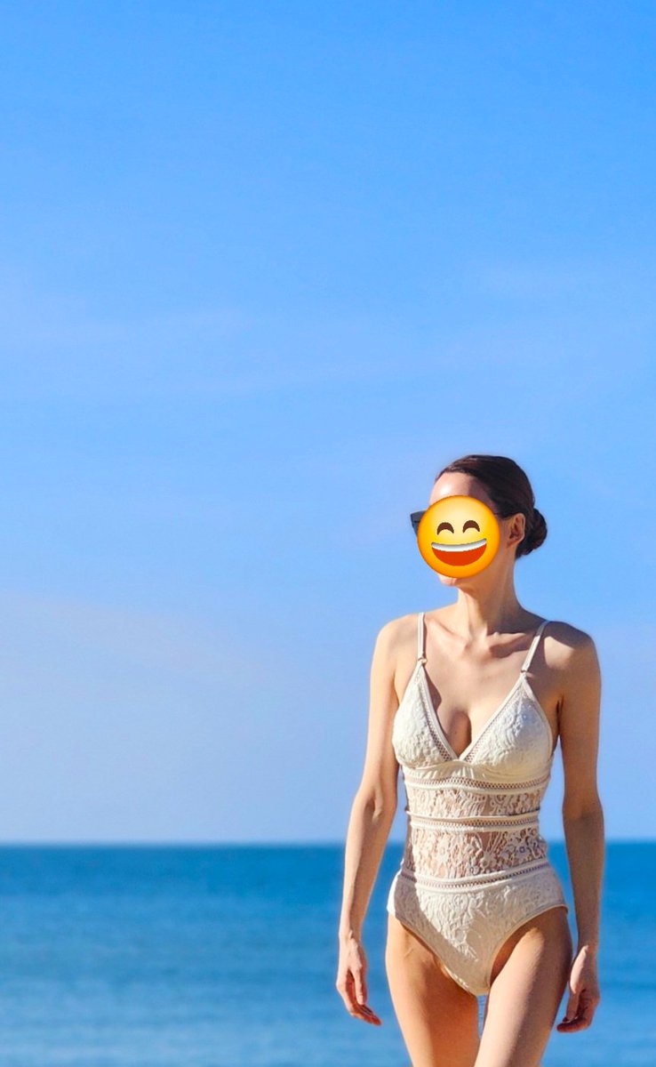 오늘 컨셉은.. 베이워치?

#부커만남 #슬랜더 #베이워치 #니트수영복