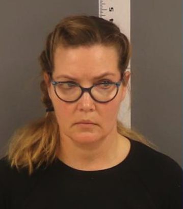 libsoftiktok's tweet image. Nicole Mitchell, the Democrat Minnesota State Senator arrested for felony burglary, FINALLY begins her trial today after months of delays.

Nicole was reportedly caught in her stepmother's basement at 4:45 a.m. with a crowbar, intending to retrieve "disputed property."

She faces…